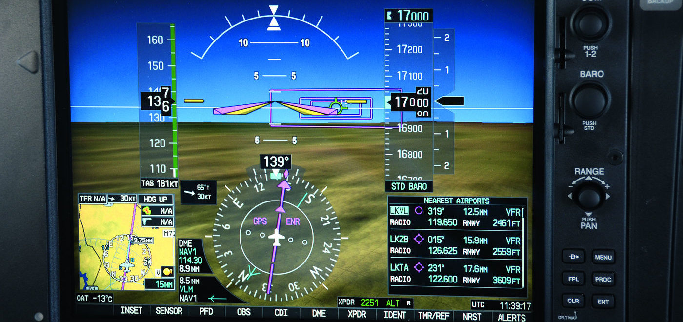 Video vom Fliegen mit Glascockpit (12/2014)