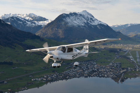 LSA-Zulassung in Sicht: AC4 über dem Vierwaldstättersee nahe der Homebase Stans 