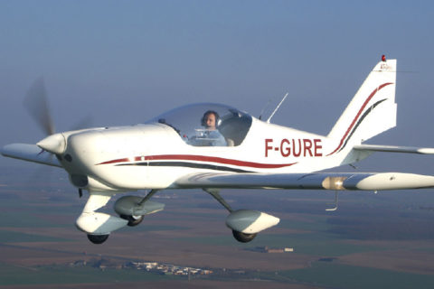 Eine Maschine der aktuellen französischen Aero AT-3 -Flotte