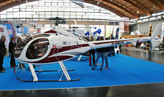 Leicht und elegant: UL-Heli Alpi Syton auf der AERO 2016