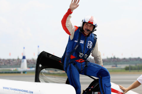 Siegertyp: Paul Bonhomme, hier am Lausitzring, ist Champion des Red Bull Air Race 2015