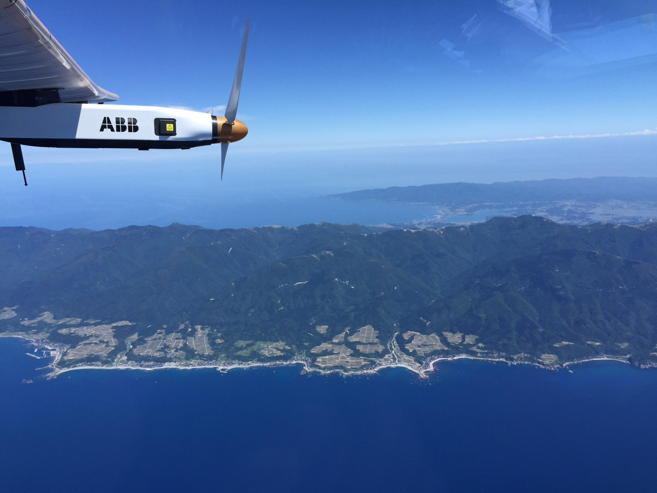 Solar Impulse 2 über Japan