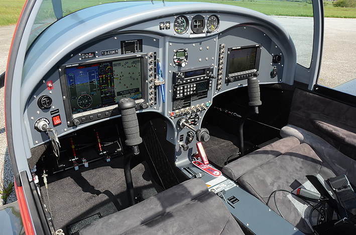Komfortabel: Moderne Avionik und hoher Reisekomfort zeichnen auch die LSA-Variante des Breezers aus