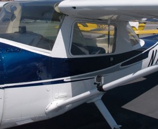Check nötig: Bestimmte Cessnas sollten auf Risse im Bereich der Türvorderkante überprüft werden