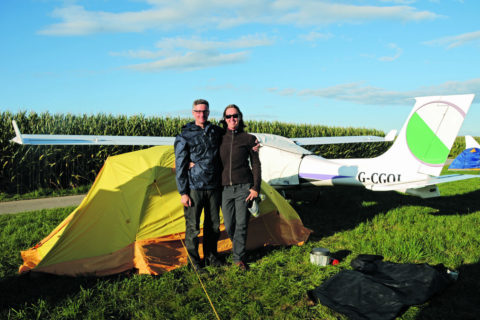 Von Helsinki bis Sizilien: Julian Sanders und Helen Coker waren mit ihrer Jabiru natürlich auch in Tannkosh