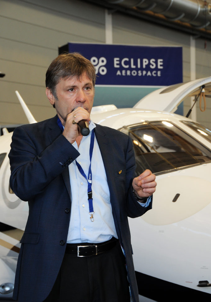 Bruce Dickinson auf der AERO 2014