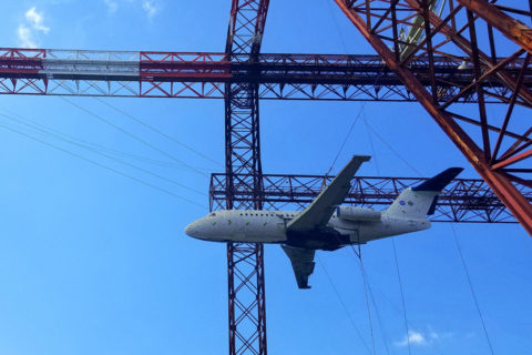 Crashtest für Flugzeug