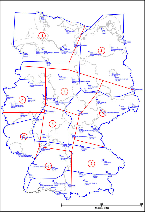 Neue FIS-Sektorenaufteilung: neun statt zehn (alte Sektorengrenzen in blau)