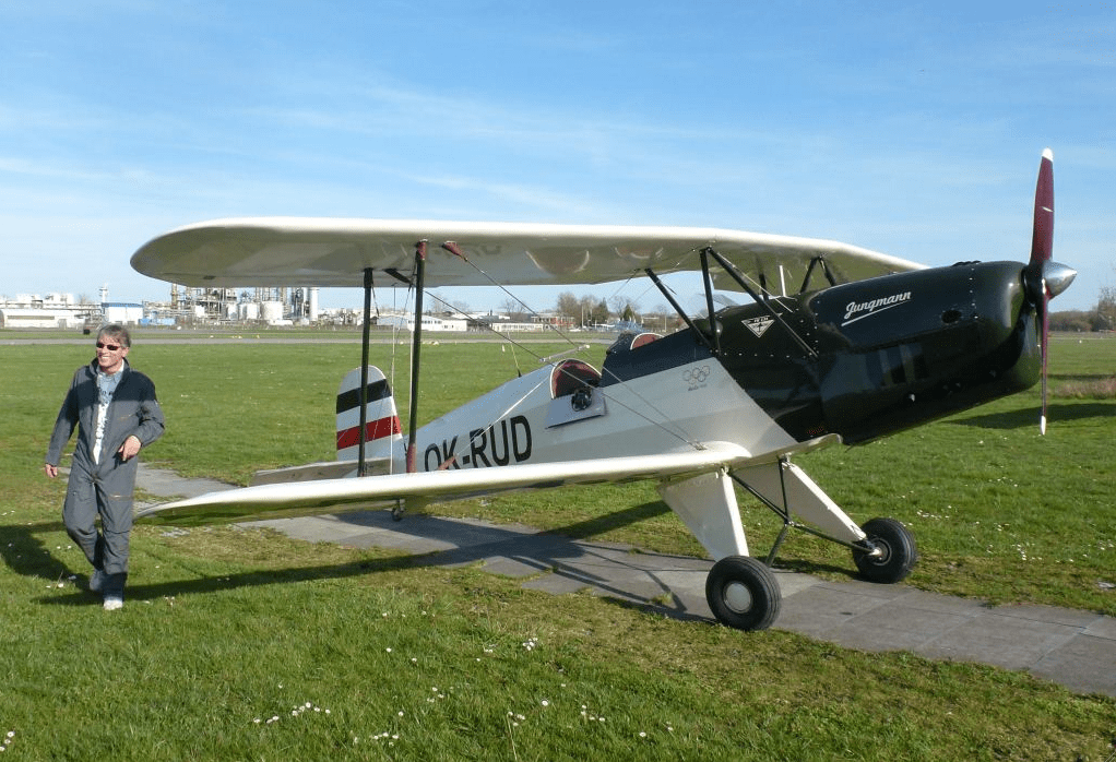 Begeistert: B & F-Chef Peter Funk nach dem Erstflug mit der FK131 in Speyer