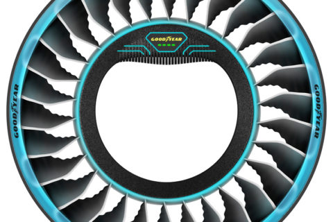 Einer für alles: am Boden ein Reifen, in der Luft ein Rotor