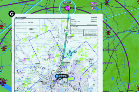 Garmin Pilot mit eingeblendeter Anflugkarte