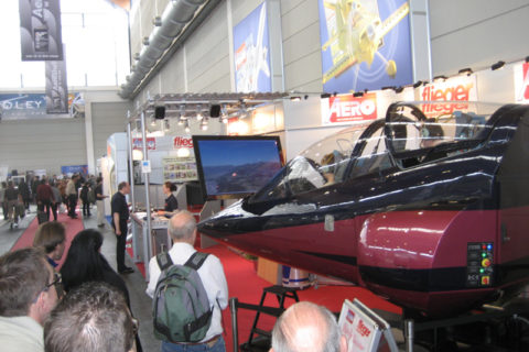 Andrang am Alpha Jet Simulator