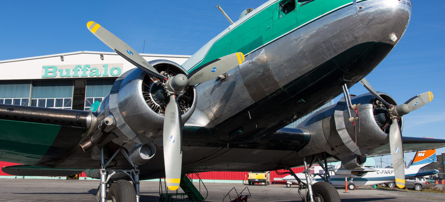 DC-3 von Buffalo Airways muss notlanden
