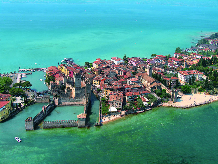 Es war doch so schön: beim Flug über den Gardasee