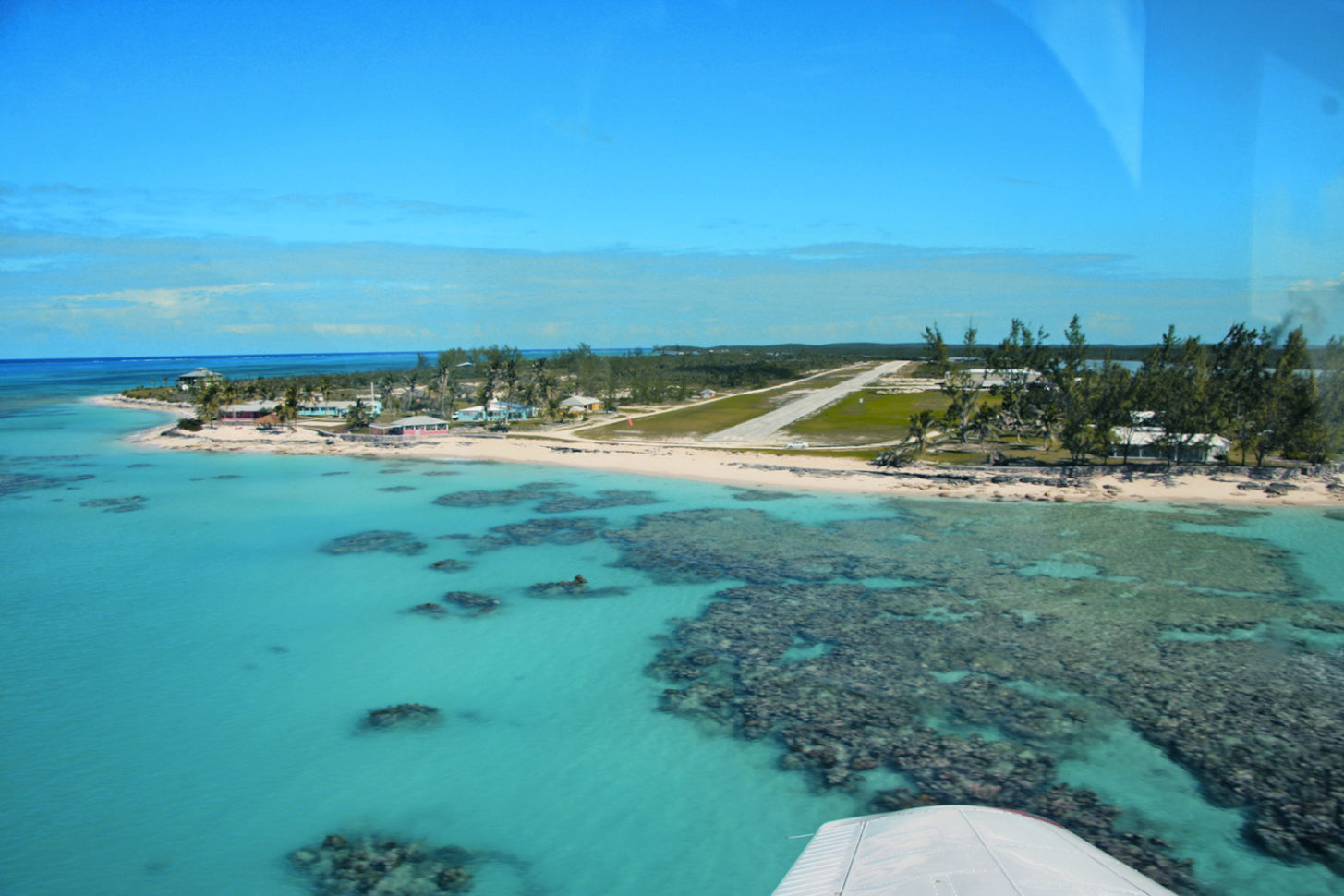 Anflug auf Pittstown Point in den Bahamas