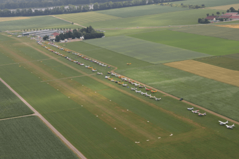 Viele Modelle, ein Mythos: E2, J3, L4, PA-18 – die »Cub« ist Kult, wie das diesjährige Fly-in zeigt