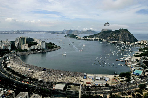 Rio de Janeiro bietet dem Red Bull Air Race eine tolle Kulisse