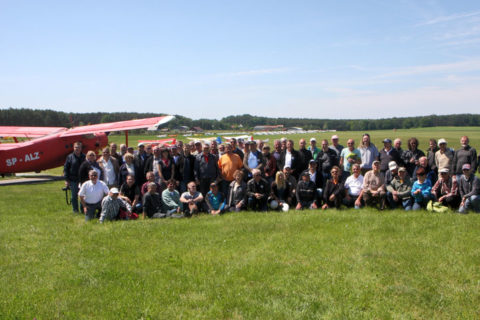 Gruppenbild: (Fast) alle Teilnehmerinnen und Teilnehmer des Sachsenmarathons 2014