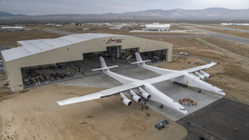 Gewaltig: Trägerflugzeug Stratolaunch