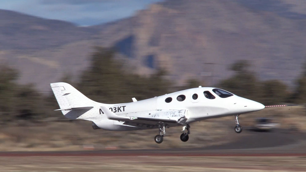 Geschafft: Der Very Light Jet Stratos 714 ist zum ersten Mal in der Luft