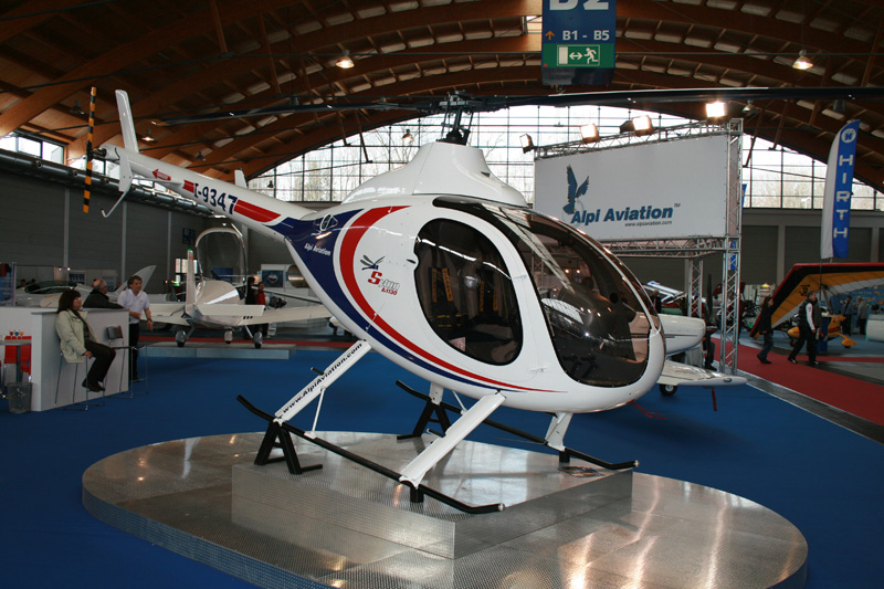 Der Syton AH130 ist ein neuer Turbinenhelicopter des italienischen Herstellers Alpi Aviation