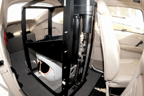 Überwachungskit in der Cessna 182
