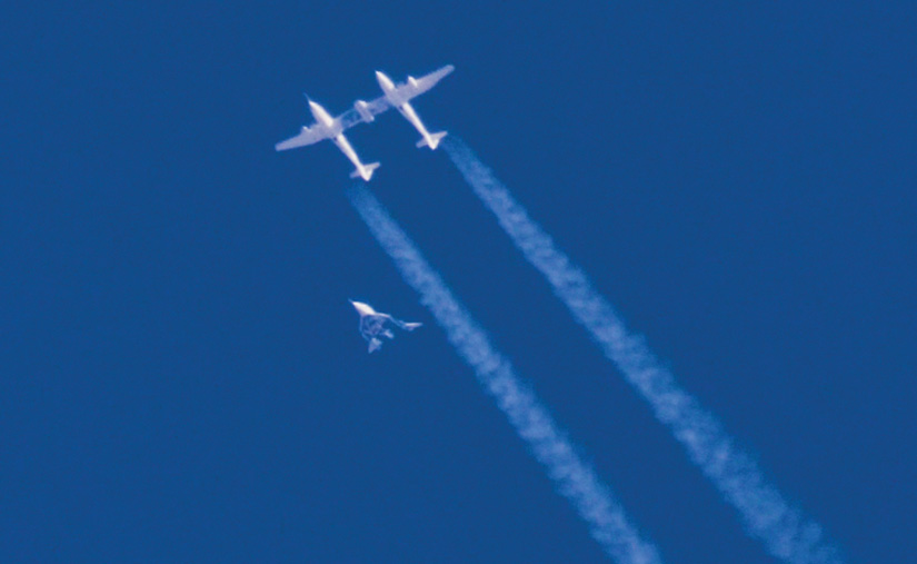 Abwurf! Das Raumschiff von Virgin Galactic wird von einem Trägerflugzeug auf Höhe gebracht