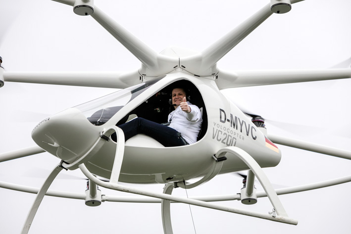 Erstflug gelungen! Alex Zosel hebt ab mit dem Volocopter