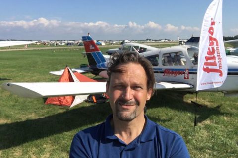 Christof Brenner an seinem Parkplatz beim AirVenture 2018