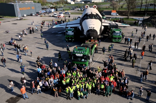 Die Mitarbeiter des Technik MUSEUM SPEYER freuen sich über die Ankunft der Buran