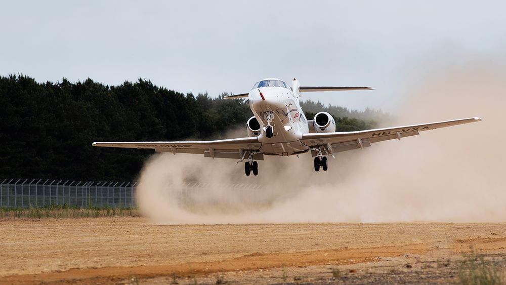 Der PC-24 bei der Landung