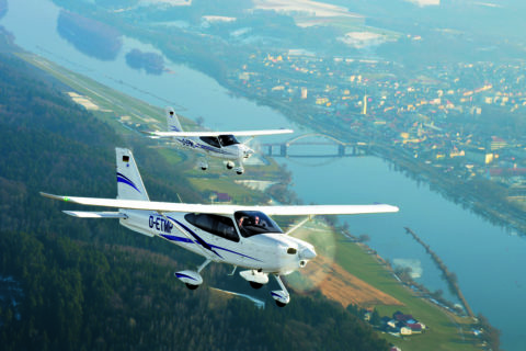 Tecnam in der Luft