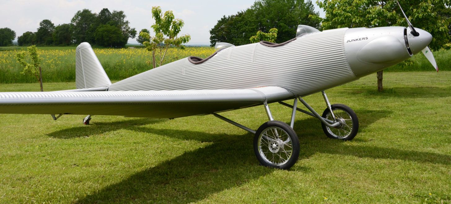 Neues Retro-UL Junkers A50 Junior im Wellblech-Design