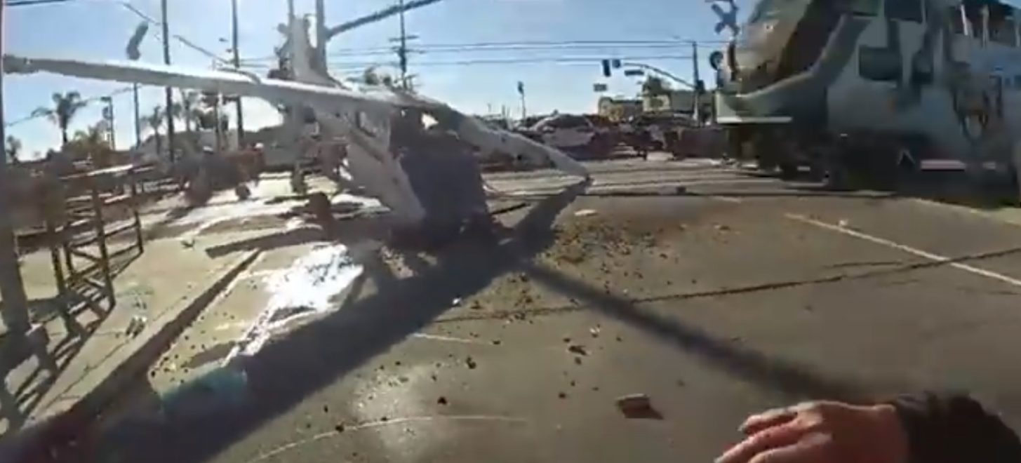 Zug gegen Cessna: Pilot überlebt knapp