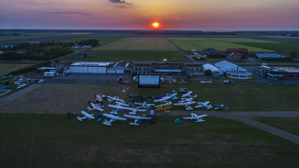 Fly-in Cinema