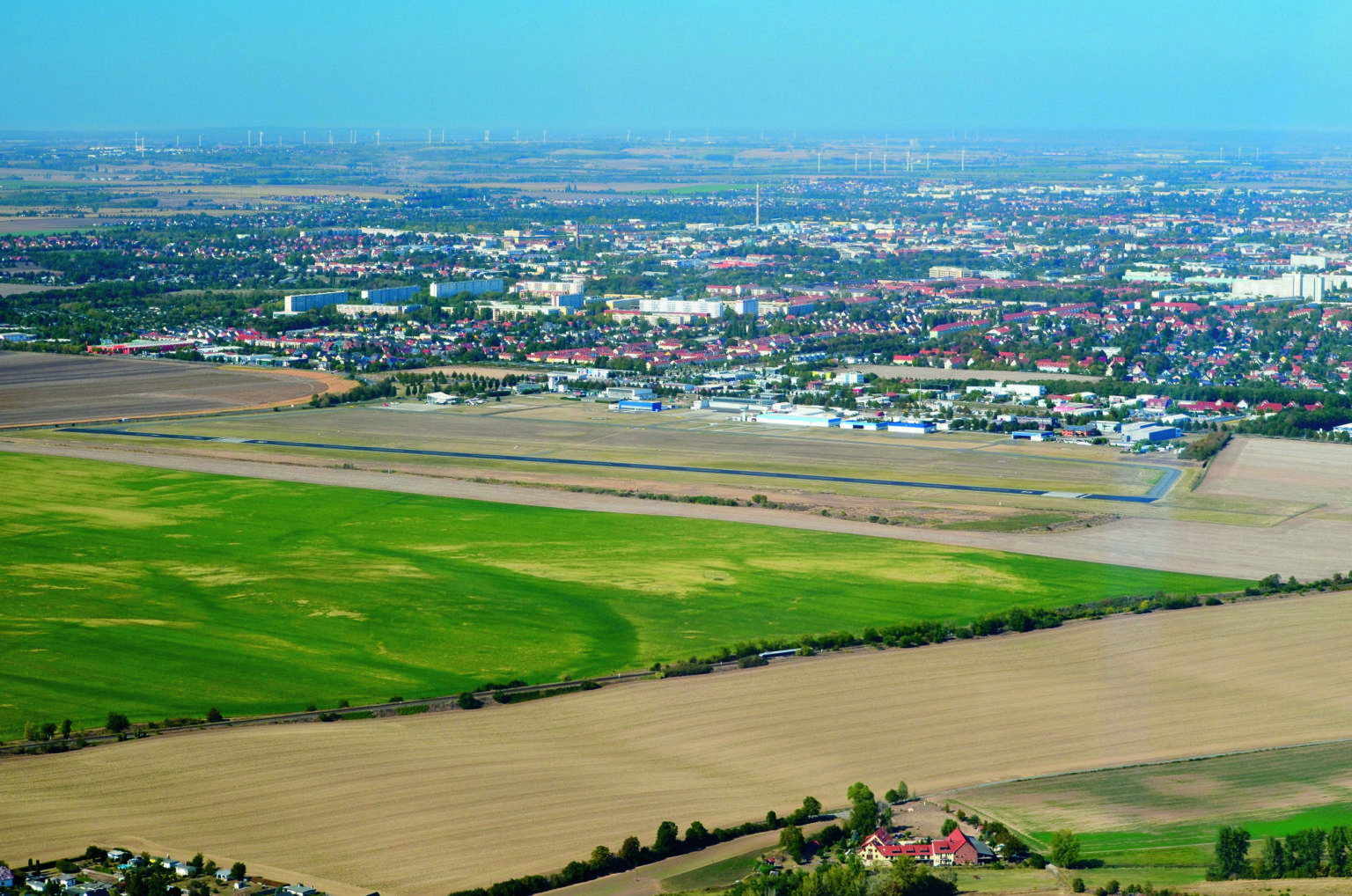 Touch & Go MagdeburgCity Wo alles einst begann fliegermagazin