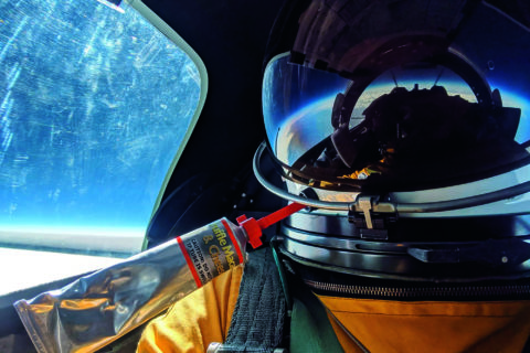 Stratosphären-Flieger: Bonanza-Piloten in Flugfläche 700