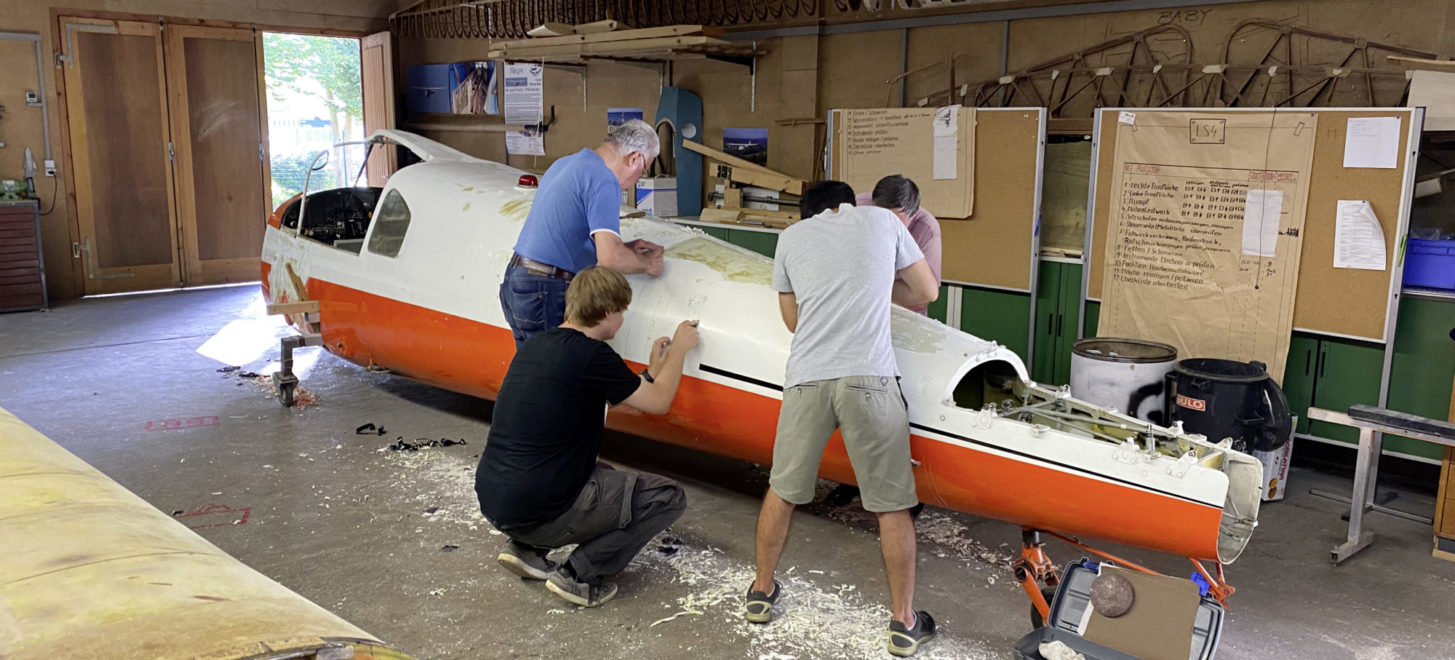 Flugzeug restaurieren: Diese Klemm 107 fliegt bald wieder