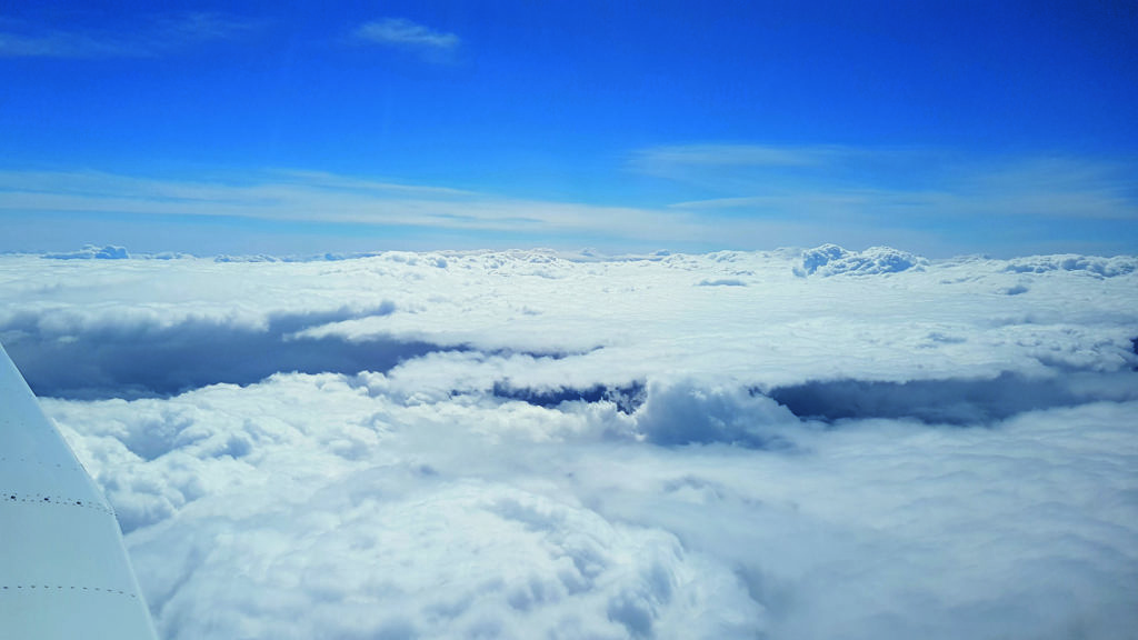 Über den Wolken