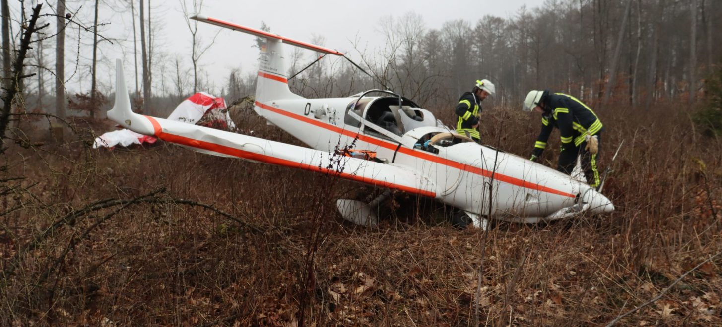 Notlandung bei Brakel: Fallschirm von Skylark-UL ausgelöst
