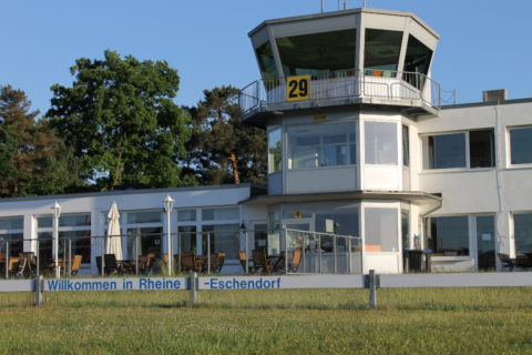 Der Flugplatz Rheine-Eschendorf lädt am 17. und 18. Juni zum Schnuppertag und Tag der Offenen Tür.