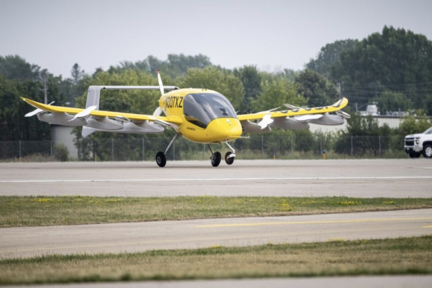 Keine Piloten: Wisk präsentiert fliegendes eVTOL in Oshkosh