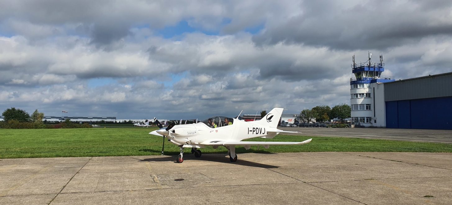 Blackshape präsentiert Schulungsflugzeug Gabriél BK160-TR