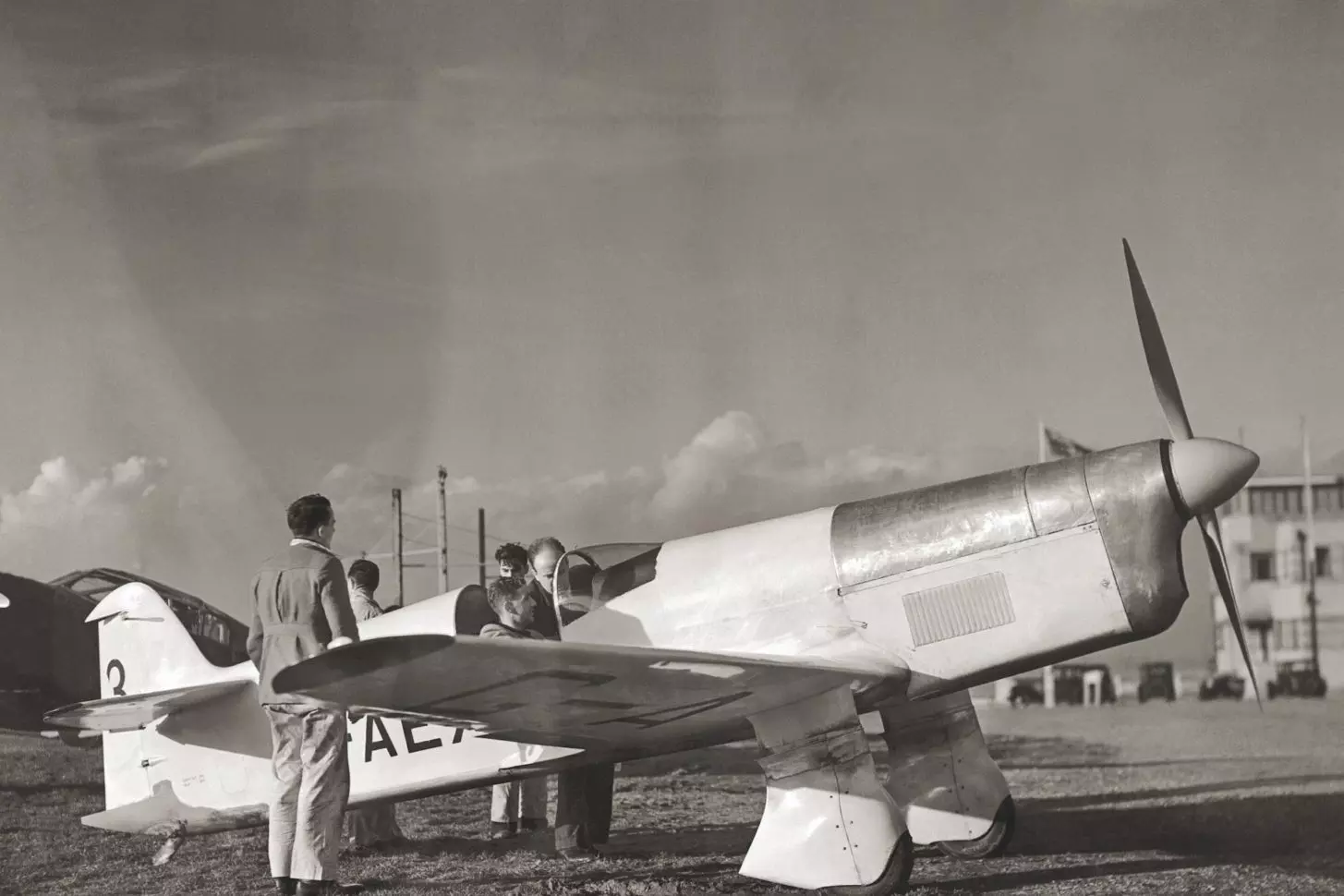 Alex Henshaw: Legendärer Rennpilot auf der Langstrecke