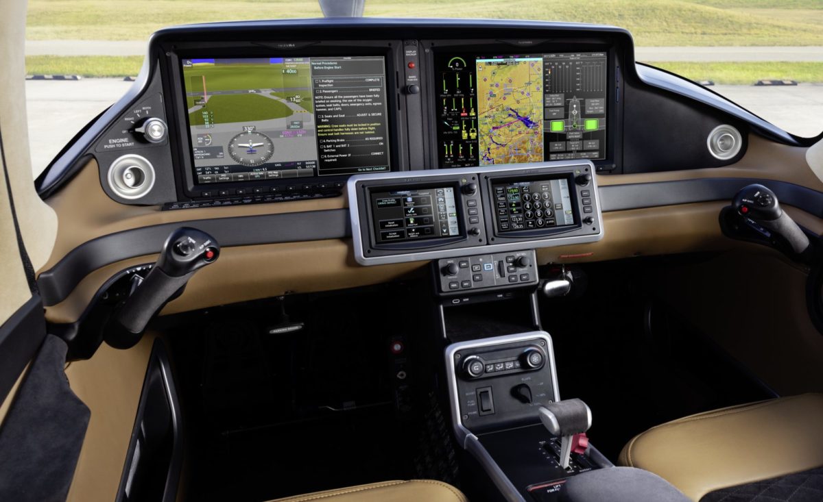 Experience the Cirrus Life