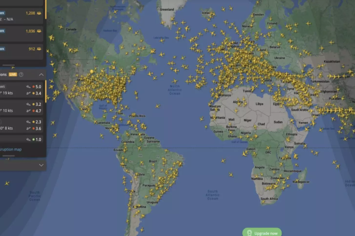 Die App Flightradar24 zeigt in Echtzeit an, welche Flugzeuge gerade in der Luft sind – auch teilweise Kleinflugzeuge.