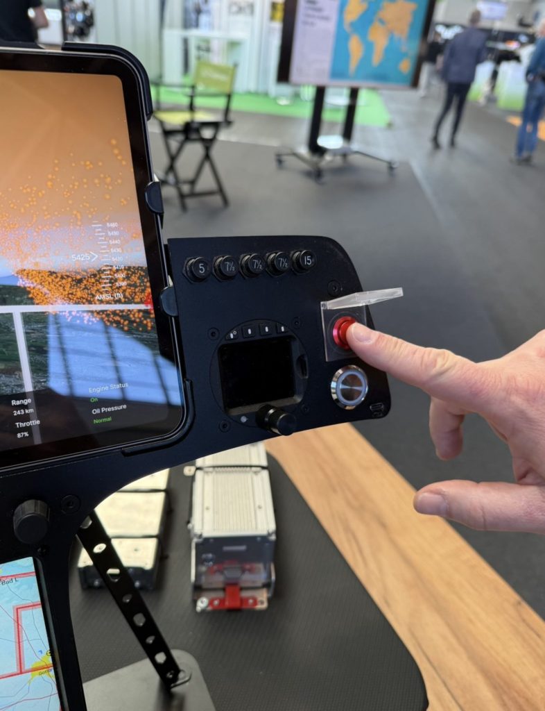Der Knopf für den Fall eines Falls soll es ermöglichen, per Knopfdruck nicht nur den nächstliegenden Flugplatz anzufliegen, sondern langfristig sogar autonom zu landen – gestützt auf Sensorik in Echtzeit. 
