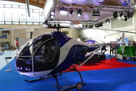 Manufactura Lotnicza fertigt UL-Trag- und UL-Hubschrauber