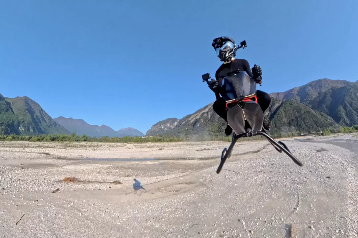 Volonaut: Das fliegende Motorrad der Zukunft