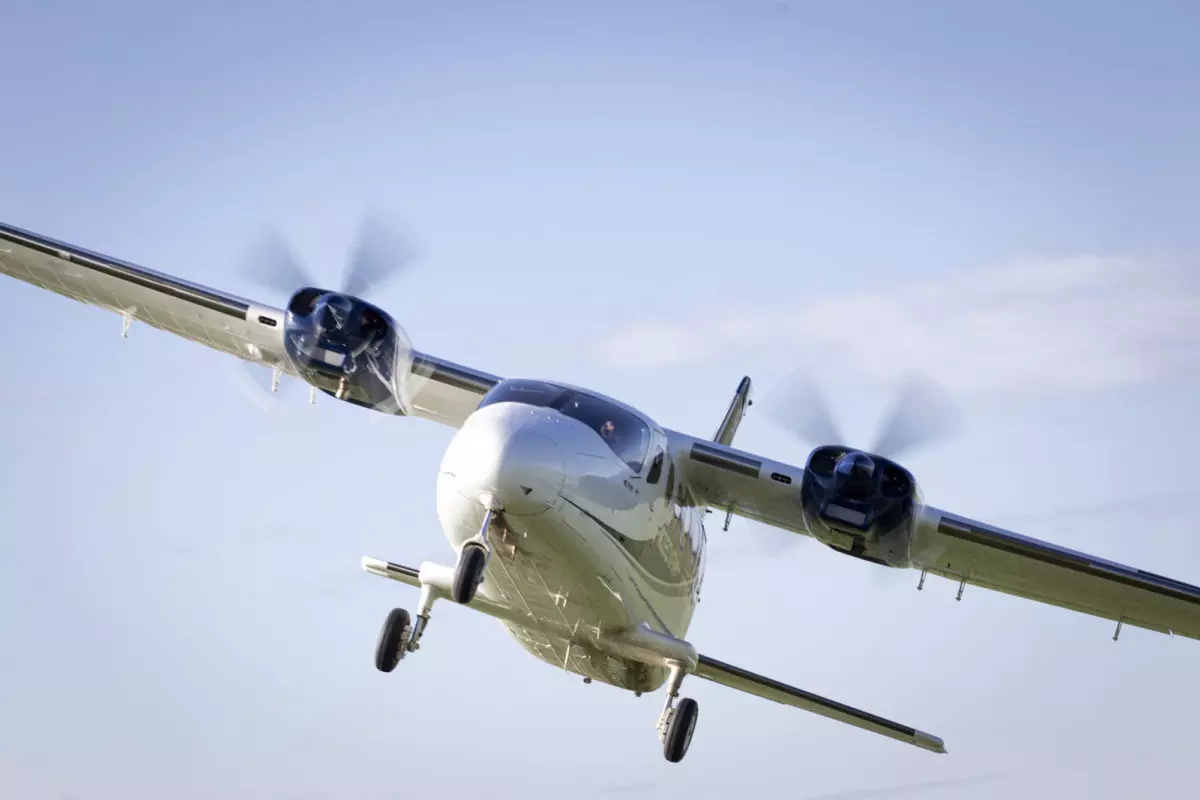 Tecnam P2012 Traveller